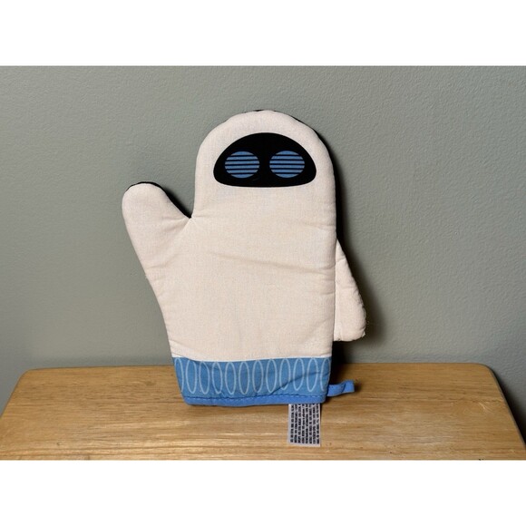Disney EVA Oven Mitt - Disney Parks Pixar Holiday Kitchen Set - Mitt Only - Picture 1 of 4